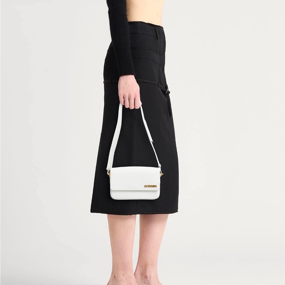 Jacquemus White Leather Shoulder Bag with Gold Logo Accent